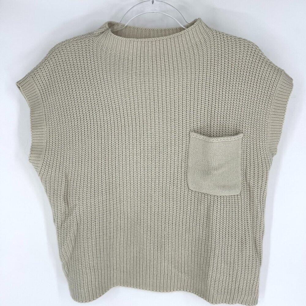 Shaker Knit Sweater Vest with Chest Pocket Beige Size Medium